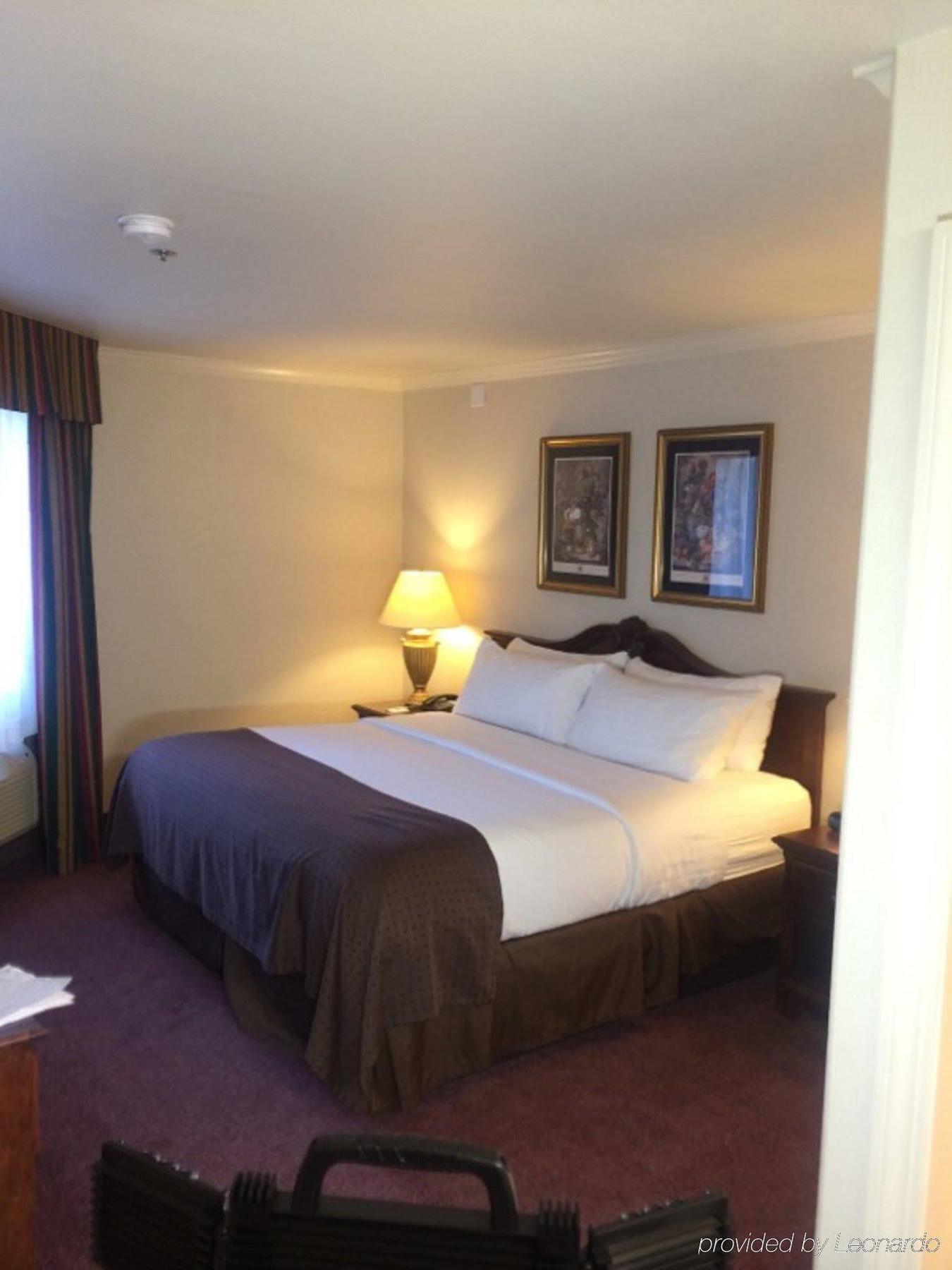 Holiday Inn Selma - Swancourt Экстерьер фото